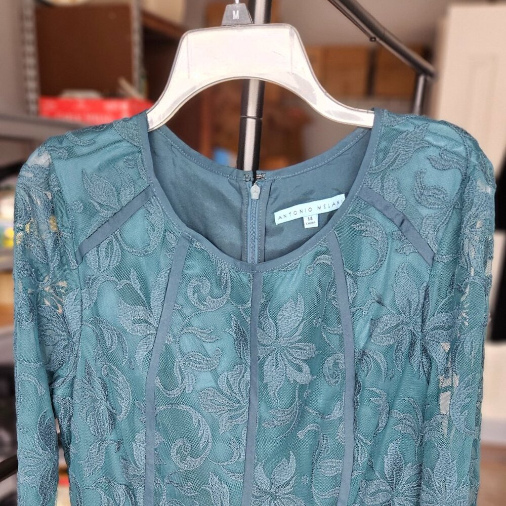 Emerald  lace midi dress